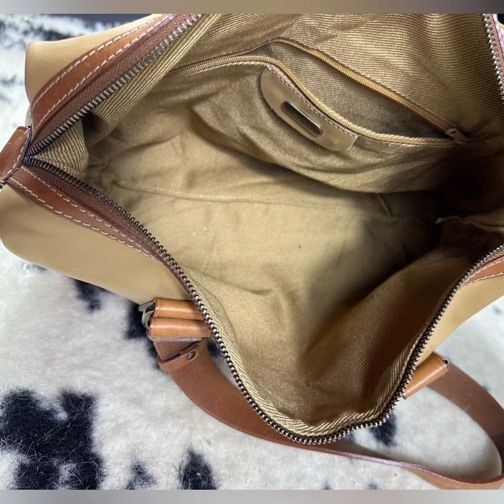 Francesco Biasia Women’s Tan and Brown Leather Shoulder Bag Purse
